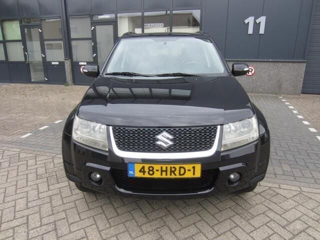 Zwart Gebruikt 2009 Suzuki Grand Vitara Exclusive SUV | € 7.950 - Afbeelding 1/4