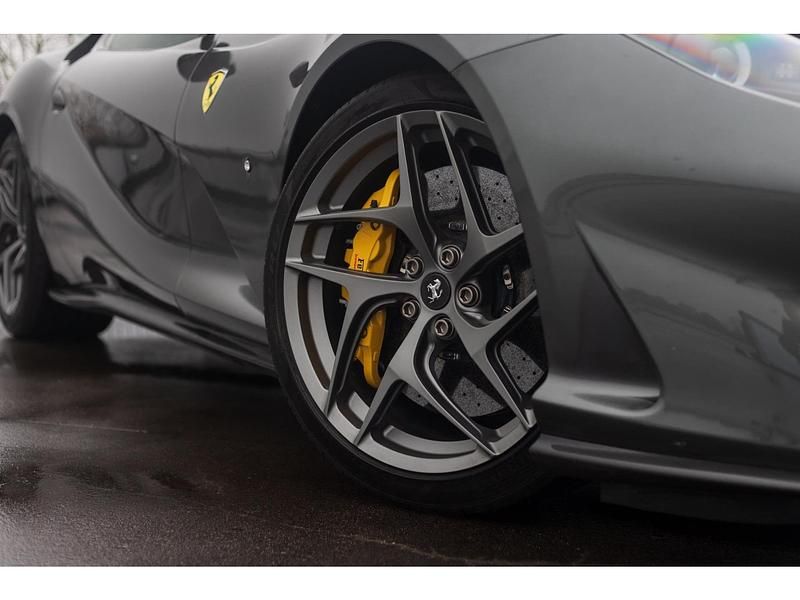 Occasion Ferrari 812 797 PK (586 kW) 2020 Grijs Coupé