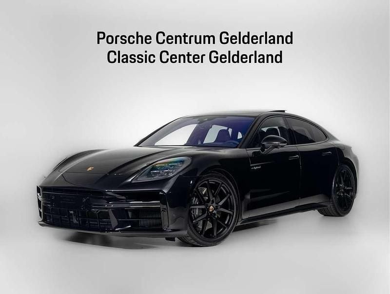 Zwart Nieuw 2025 Porsche Panamera 4 Sedan | € 199.621 - Afbeelding 1/4