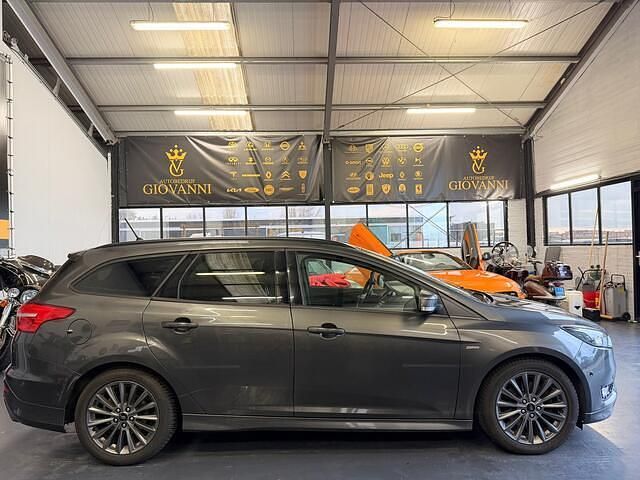 Occasion Ford Focus ST-Line 150 PK (110 kW) 2017 Grijs Stationwagen