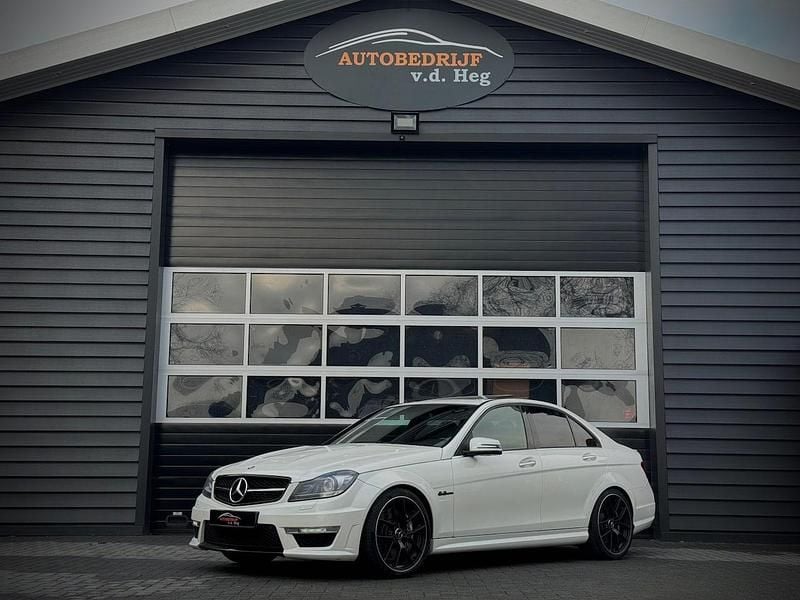 Wit Occasion 2013 Mercedes C63 AMG AMG Sedan | € 38.500 (Eerlijke prijs) - Afbeelding 1/4