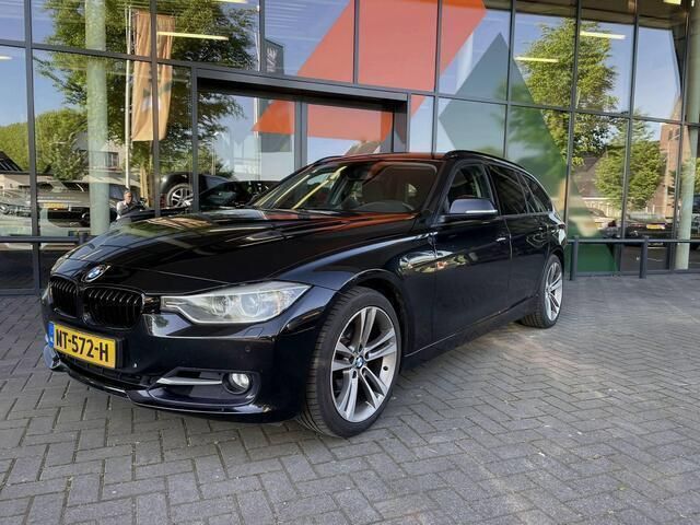 Zwart Gebruikt 2013 BMW 320 Executive Stationwagen | € 9.400 (Goede deal) - Afbeelding 1/4
