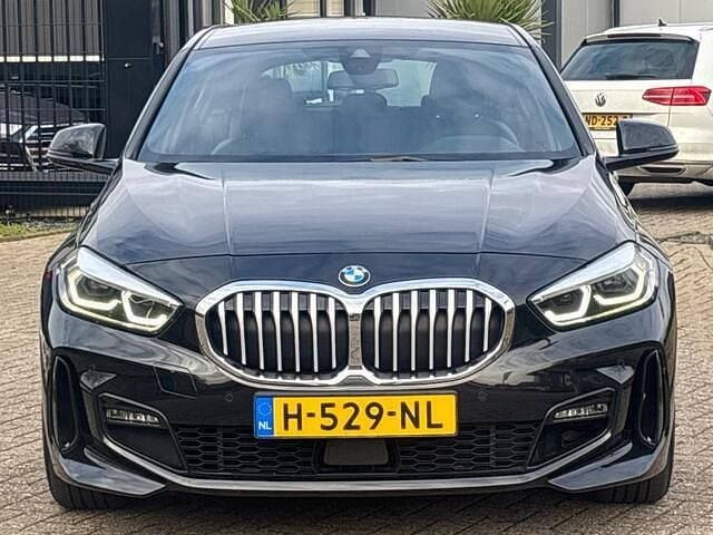 Occasion BMW 118 Executive 140 PK (102 kW) 2020 Zwart (metallic) Hatchback