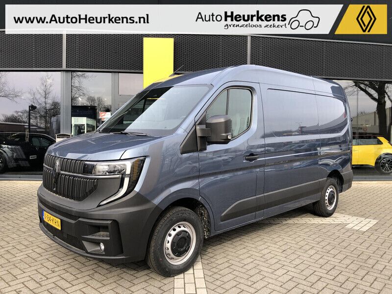 Blauw Gebruikt 2024 Renault Master Van | € 37.314 (Eerlijke prijs) - Afbeelding 1/4
