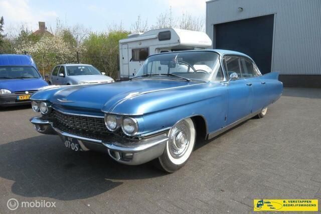Blauw metallic Gebruikt 1960 Cadillac Fleetwood Sedan | € 22.500 - Afbeelding 1/4
