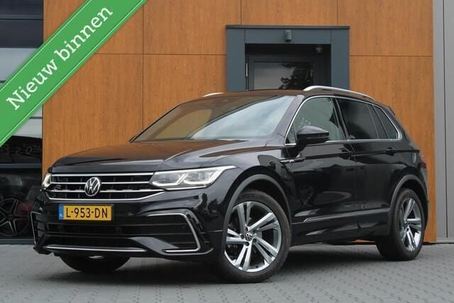 Zwart Gebruikt 2021 VW Tiguan R-line SUV | € 23.950 (Super prijs) - Afbeelding 1/4