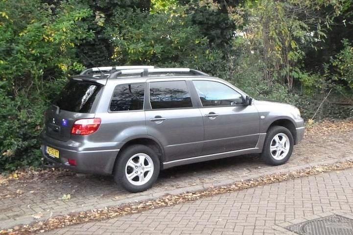 Occasion Mitsubishi Outlander Invite 136 PK (100 kW) 2006 Grijs SUV