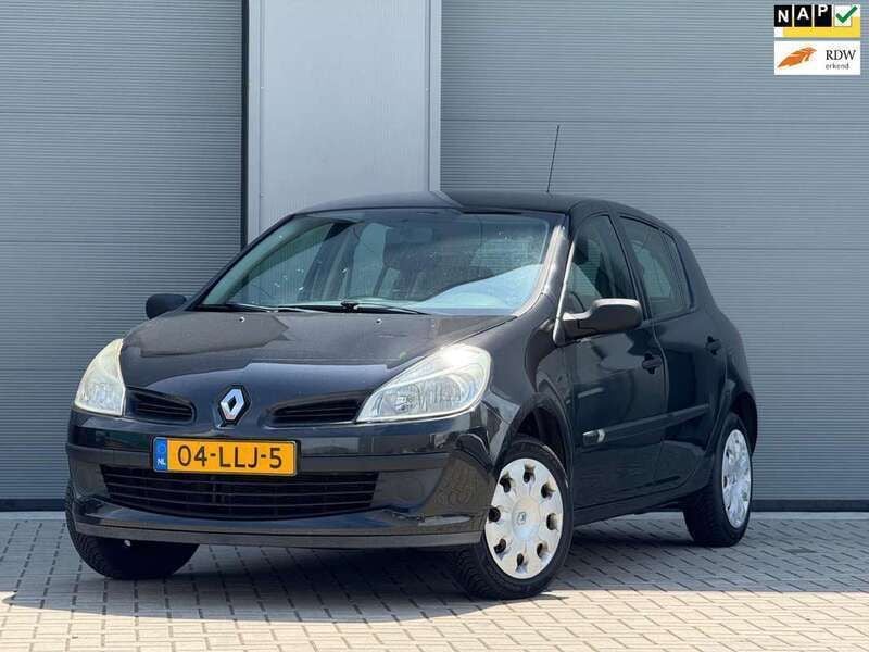 Zwart, metallic lak Gebruikt 2007 Renault Clio II Authentique Hatchback | € 1.999 (Eerlijke prijs) - Afbeelding 1/4