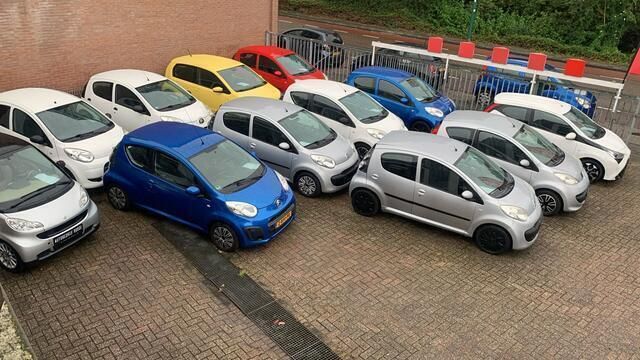 , metallic lak Gebruikt 2009 Toyota Aygo Hatchback | € 3.500 (Super prijs) - Afbeelding 1/4
