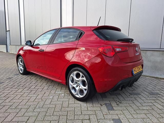 Occasion Alfa Romeo Giulietta Sprint 170 PK (125 kW) 2012 Rood Hatchback