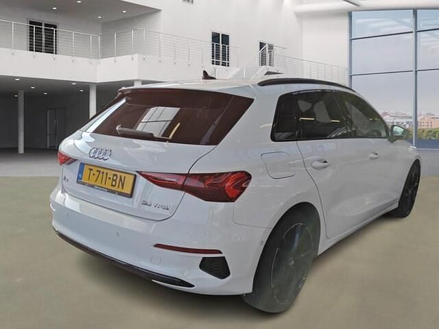 Occasion Audi A3 Sportback Business 150 PK (110 kW) 2020 Wit Hatchback