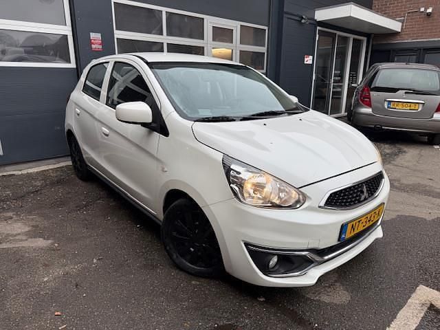 Occasion Mitsubishi Space Star 71 PK (52 kW) 2017 Wit (metallic) Hatchback