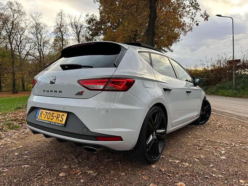 Occasion Seat Leon CUPRA 290 PK (213 kW) 2017 Grijs Stationwagen