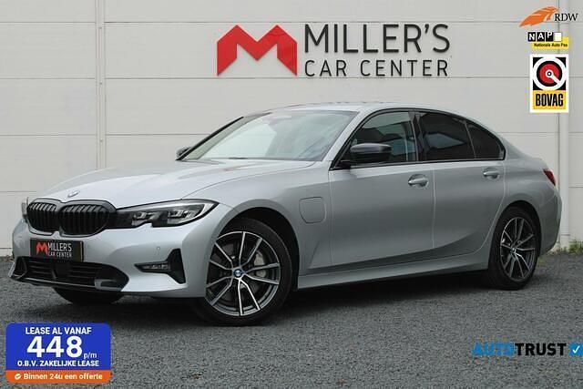 Grijs Gebruikt 2020 BMW 330 Sport Line Sedan | € 27.950 (Super prijs) - Afbeelding 1/4