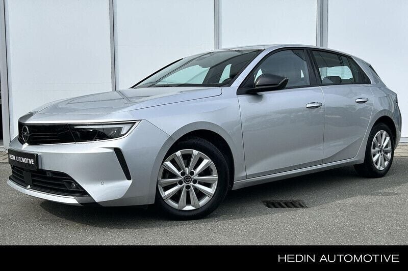 Grijs Gebruikt 2022 Opel Astra Edition Hatchback | € 17.945 (Eerlijke prijs) - Afbeelding 1/4