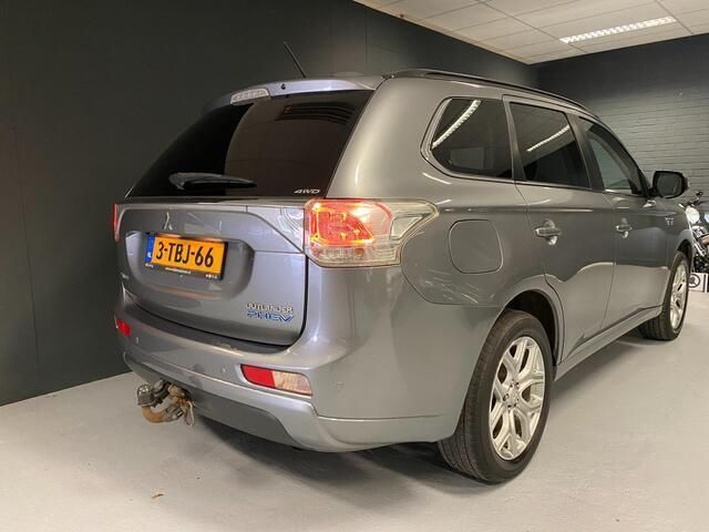 Occasion Mitsubishi Outlander Instyle 121 PK (88 kW) 2013 Grijs SUV