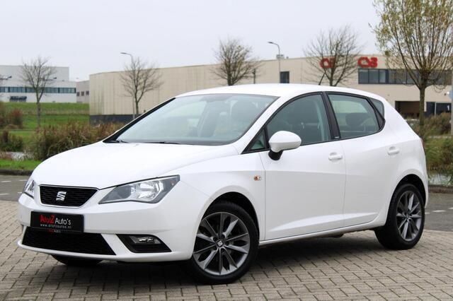 Wit Gebruikt 2015 Seat Ibiza I-Tech Hatchback | € 7.450 (Eerlijke prijs) - Afbeelding 1/4