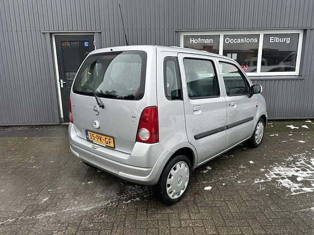 Occasion Opel Agila Enjoy 75 PK (55 kW) 2004 Grijs (metallic) Hatchback