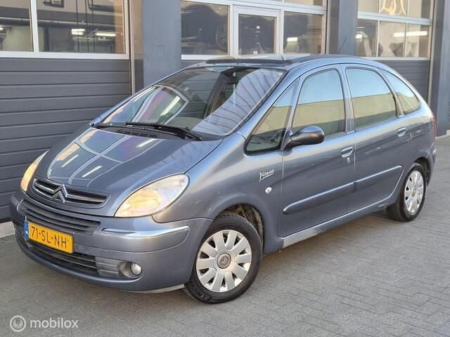 Grijs Gebruikt 2006 Citroën Xsara Picasso Exclusive MPV | € 1.250 (Goede deal) - Afbeelding 1/4