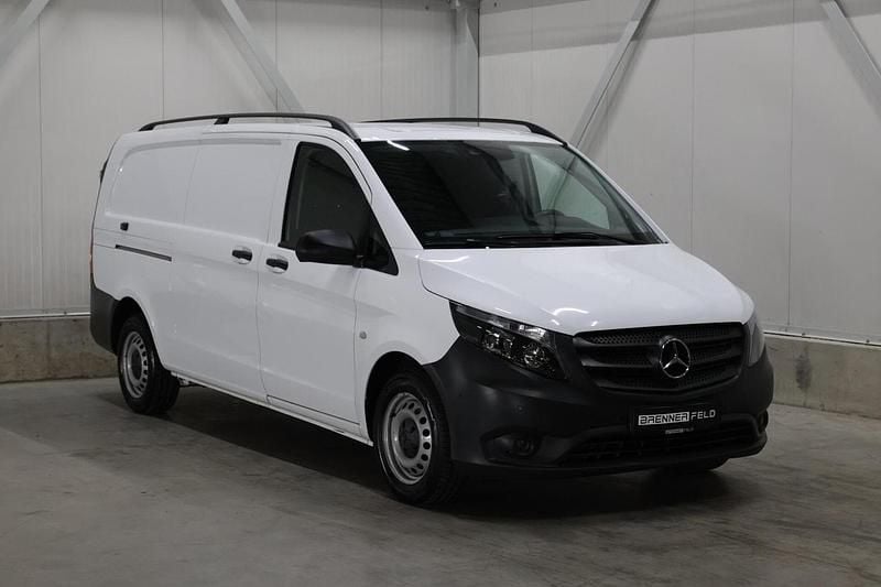 Wit Gebruikt 2023 Mercedes Vito Sedan | € 26.995 - Afbeelding 1/4