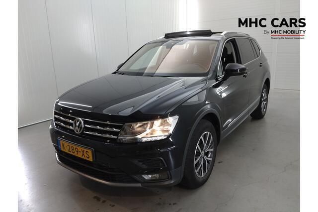 Zwart Gebruikt 2021 VW Tiguan Allspace Comfortline SUV | € 29.900 (Super prijs) - Afbeelding 1/4