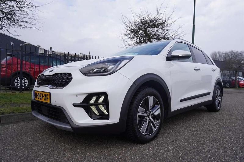 Wit Occasion 2022 Kia Niro Style SUV | € 18.445 (Super prijs) - Afbeelding 1/4