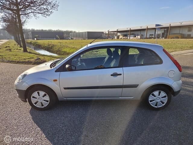 Occasion Ford Fiesta Style 69 PK (50 kW) 2007 Grijs Hatchback