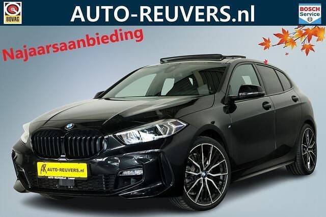 Zwart Gebruikt 2024 BMW 120 M Sport Hatchback | € 37.900 (Eerlijke prijs) - Afbeelding 1/4