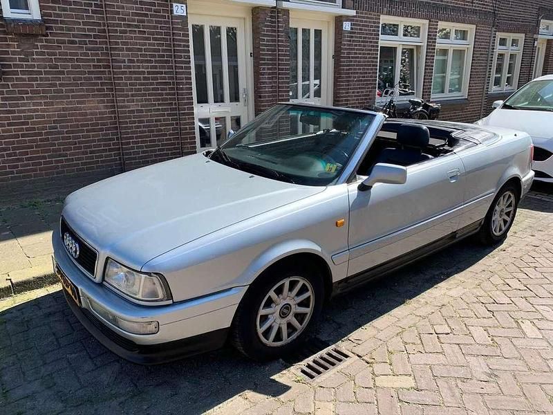 Zilver Gebruikt 1997 Audi Cabriolet Cabriolet | € 5.000 - Afbeelding 1/4