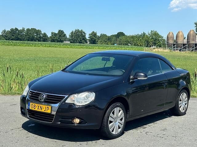Zwart Gebruikt 2007 VW Eos Cabriolet | € 1.499 - Afbeelding 1/4