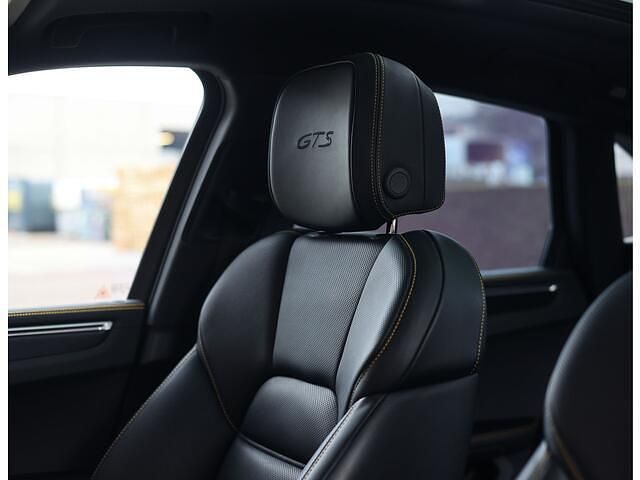 Occasion Porsche Macan 441 PK (324 kW) 2022 Zwart SUV