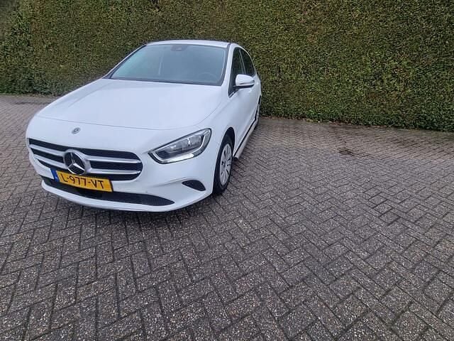 Occasion Mercedes 200 150 PK (110 kW) 2021 Wit MPV
