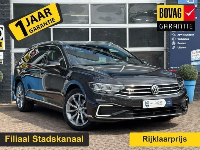 Grijs Gebruikt 2020 VW Passat Business Stationwagen | € 21.940 (Goede deal) - Afbeelding 1/4