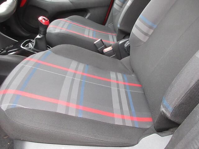 Occasion Peugeot 108 Active 69 PK (50 kW) 2014 Rood Hatchback