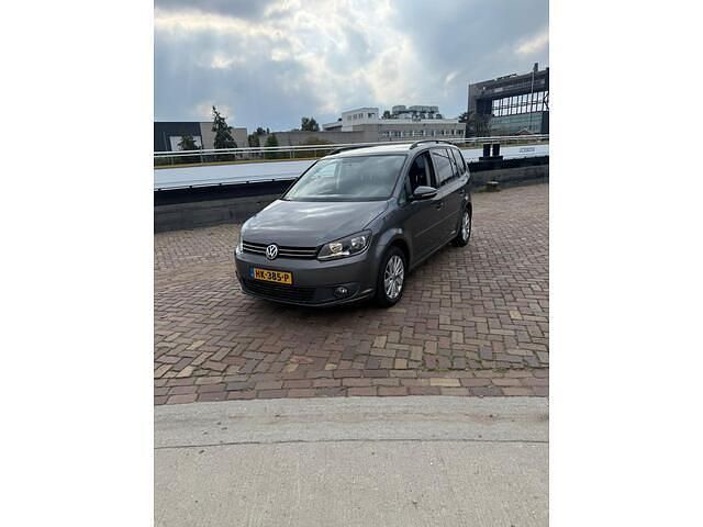 Grijs Gebruikt 2013 VW Touran Comfortline MPV | € 4.650 - Afbeelding 1/4