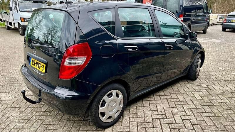 Zwart Occasion 2011 Mercedes A160 | € 5.500 (Eerlijke prijs) - Afbeelding 1/4