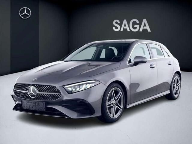 Grijs Gebruikt 2024 Mercedes A180 AMG Sedan | € 33.900 (Eerlijke prijs) - Afbeelding 1/4
