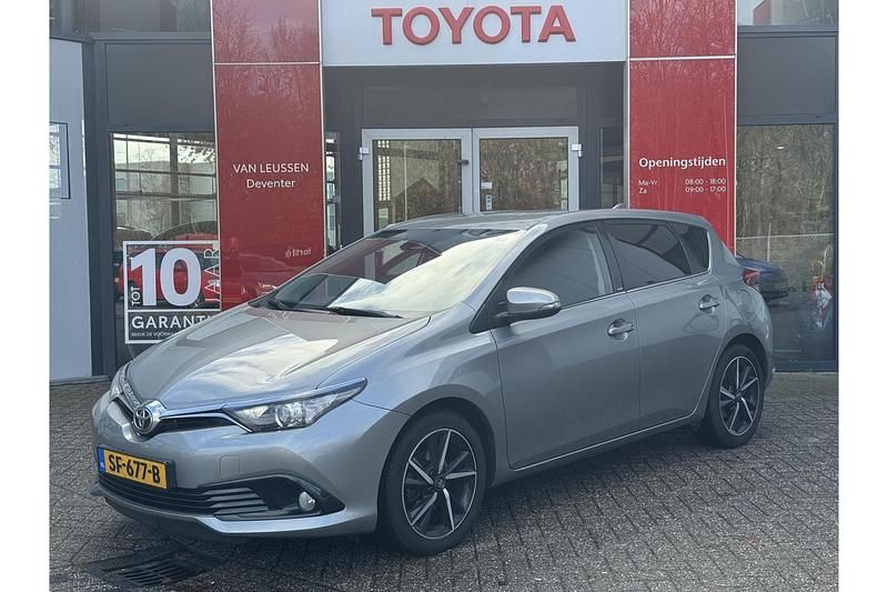 Occasion Toyota Auris 116 PK (85 kW) 2017 Grijs Hatchback