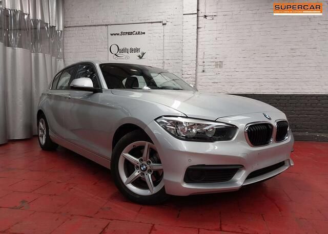 Grijs Gebruikt 2019 BMW 118 Hatchback | € 14.990 (Goede deal) - Afbeelding 1/4