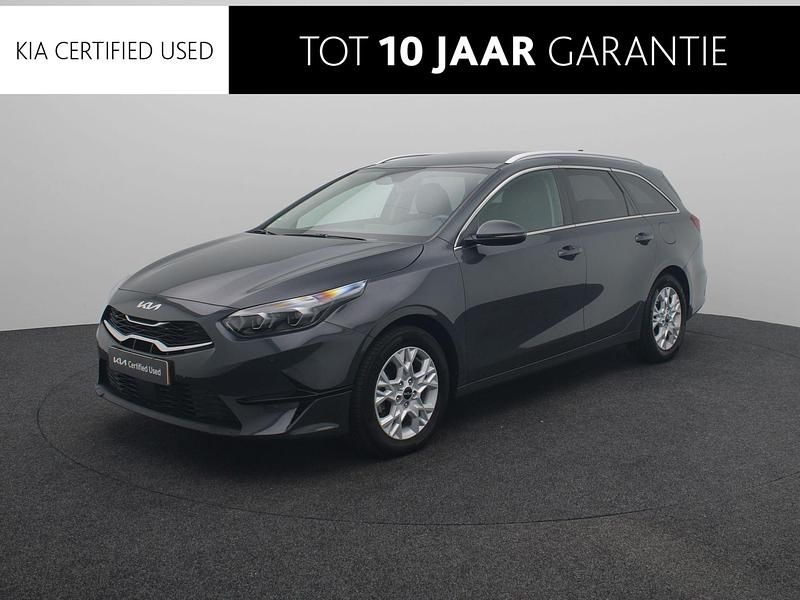 Grijs Gebruikt 2024 Kia Ceed Stationwagen | € 32.740 (Iets duurder) - Afbeelding 1/2