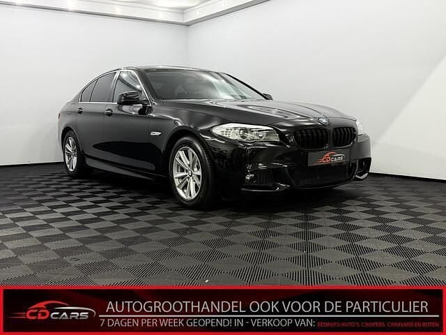 Zwart Occasion 2013 BMW 520 Executive Sedan | € 9.950 (Super prijs) - Afbeelding 1/4