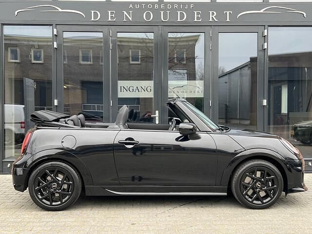Nieuw Mini John Cooper Works Cabriolet 165 PK (121 kW) 2025 Zwart Cabriolet