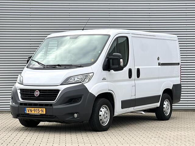 Wit Gebruikt 2015 Fiat Ducato Van | € 10.950 - Afbeelding 1/4