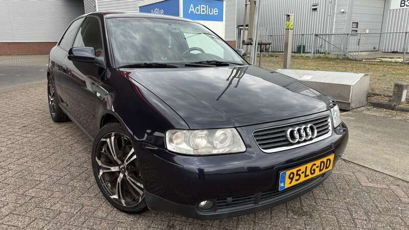 Blauw Gebruikt 2003 Audi A3 Ambition Coupé | € 1.750 - Afbeelding 1/4