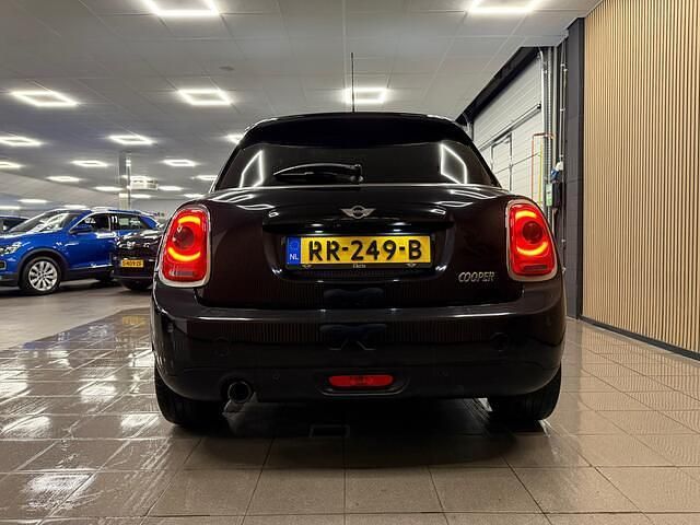 Occasion Mini Cooper Business 136 PK (100 kW) 2018 Zwart Hatchback