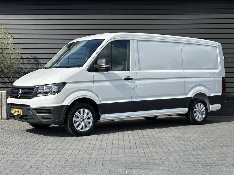 Wit Occasion 2024 VW Crafter Comfortline Van | € 35.362 (Super prijs) - Afbeelding 1/4