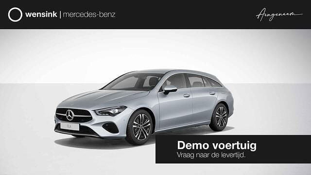 Zilver, metallic lak Nieuw 2025 Mercedes CLA180 Shooting Brake Edition Stationwagen | € 41.900 (Goede deal) - Afbeelding 1/4