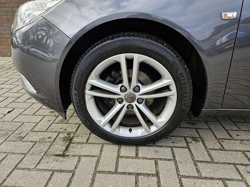 Occasion Opel Insignia Sport 131 PK (96 kW) 2011 Grijs (metallic) Stationwagen