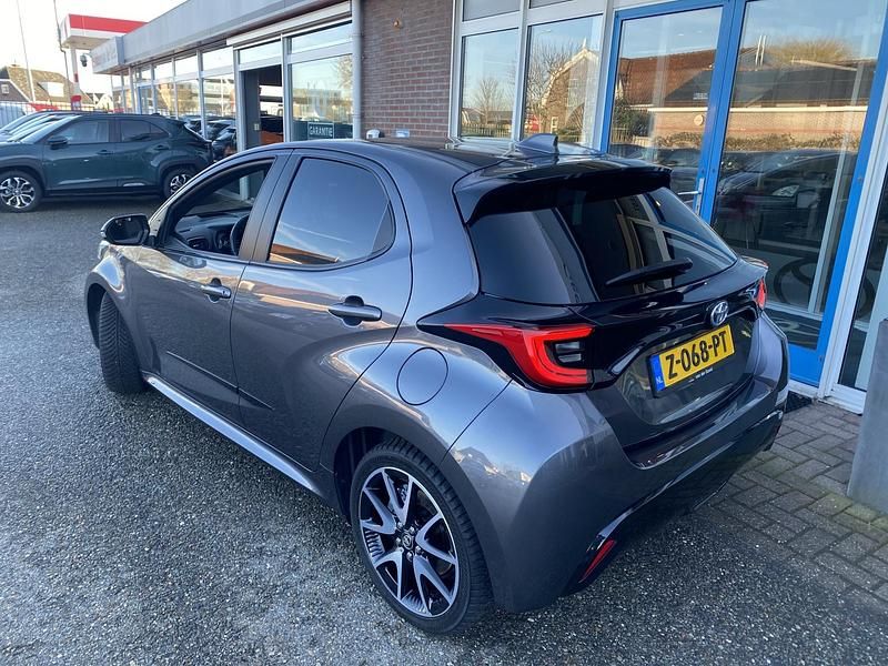 Occasion Toyota Yaris Executive 93 PK (68 kW) 2024 Grijs Hatchback