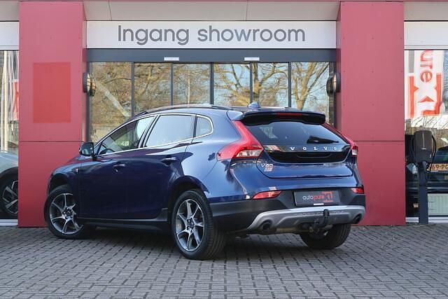 Occasion Volvo V40 Summum 154 PK (113 kW) 2015 Blauw Hatchback